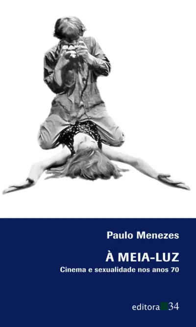 À meia-luz